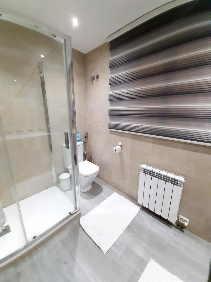 Nur Apartment Terrassa Exteriör bild